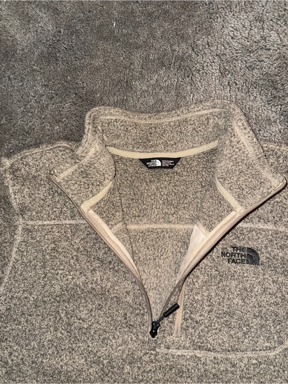 The North Face Men’s Heather Grey Quarter-Zip Fleece Pullover